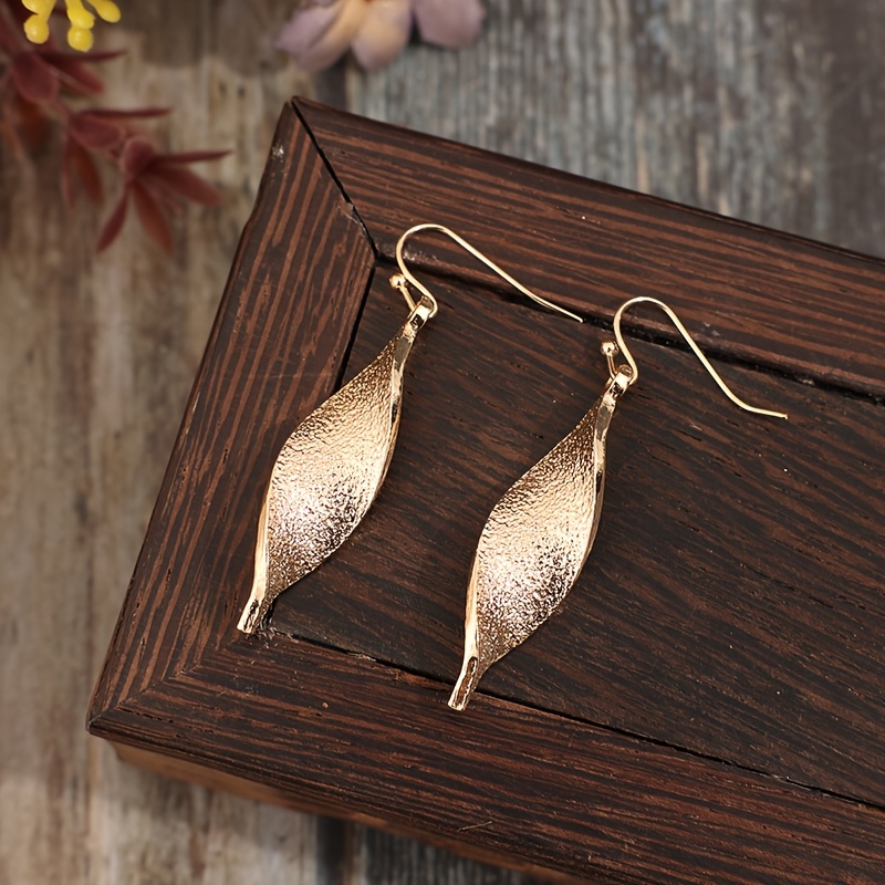 Fashionable Rotating Alloy Easy Earrings — Gift for Her